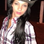 Houda, 31 ans, Cheval-Blanc