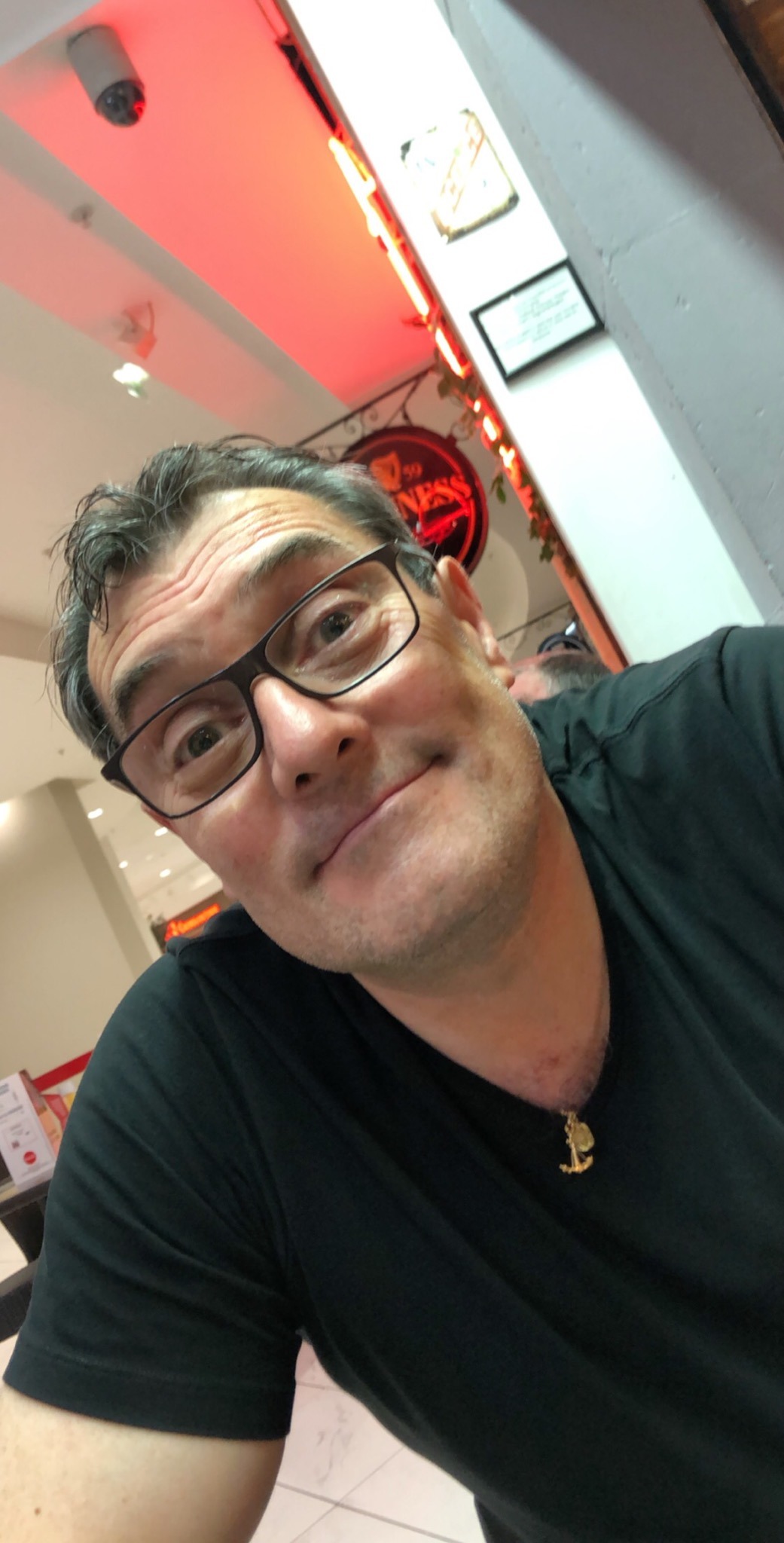 Yoro, 45 ans, Cabrières-d'Aigues