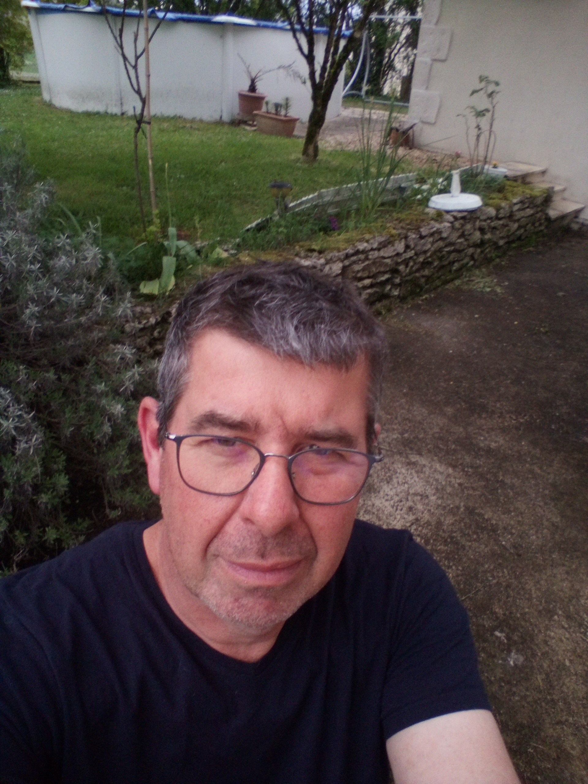Stevie, 45 ans, Villars