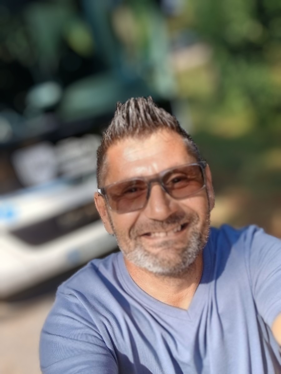 Giulio, 45 ans, Saint-Hippolyte-le-Graveyron